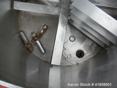Used Oakes Slurry Mixer, Model 40'' SM, 200 Gallon (1,000 Pound) Capacity, 304 Stainless Steel. Non-jacketed tank, 40" diameter x 37" deep. Bolt on top cover, 1/3 hinged. (8) 1'' thick fixed, removab...
