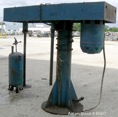 USED: Disperser, 2" diameter x 51" long 321 stainless steel shaft with 12" diameter sawtooth blade. Will center in an approximate 48" diameter can. Air/oil lift. Driven by a 20 hp, 3/60/220/440 volt,...