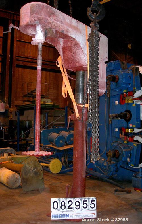 Used Cowles Dissolver, Model 720VHVX. 2-1/2" Diameter x 60" long stainless steel shaft with 20" diameter sawtooth blade. Will center in an approximate 68" diameter can. 270 Degree swing, 150 to 600 g...