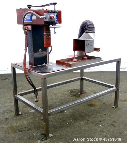 Used Jaygo Bench Top Lab Disperser, Model HS123. Approximate 7/8" diameter shaft with a 4-1/2" diameter sawtooth blade, driven by a 2 hp, 3/60/230/460 volt, 1725 rpm XP motor. Manual lift. Will cente...