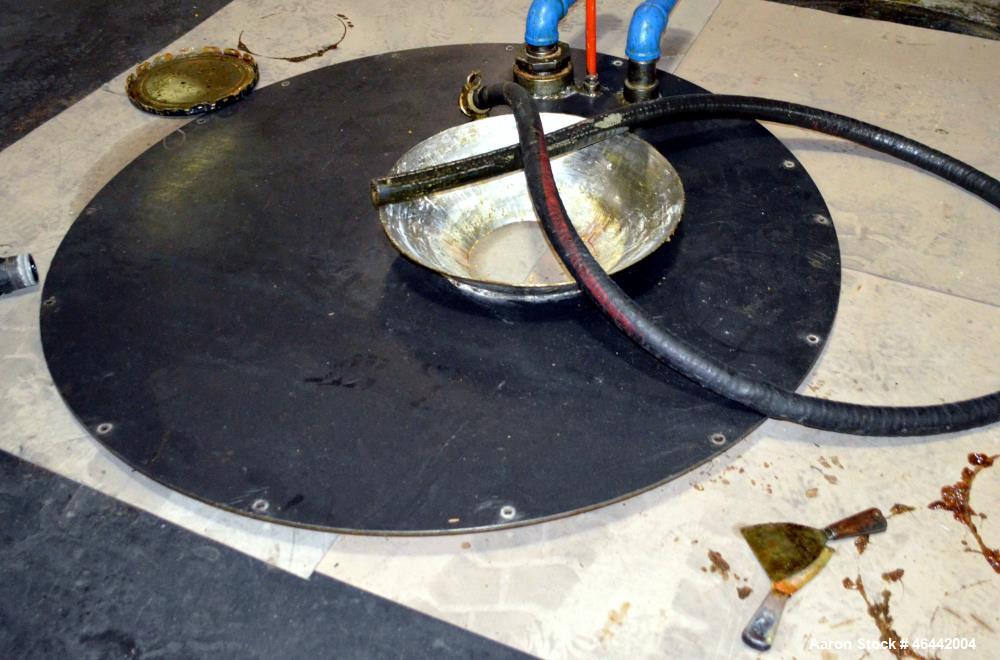 Used J.H. Day Daymax Disperser, 550 Gallon Working Capacity (660 Total), 304 Stainless Steel. Carbon steel vertical jacketed tank approximate 52" diameter x 65" straight side. Flat bolt on top carbon...