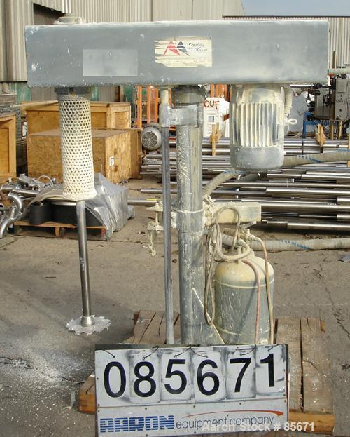 USED: Moorehouse Cowles dissolver, model W-24X. 1-3/4" diameter stainless steel shaft with 10" diameter sawtooth blade. Will center in an approx 32" diameter can. 360 degree swing, 50 to 200 gallon b...