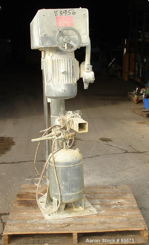 USED: Moorehouse Cowles dissolver, model W-24X. 1-3/4" diameter stainless steel shaft with 10" diameter sawtooth blade. Will center in an approx 32" diameter can. 360 degree swing, 50 to 200 gallon b...
