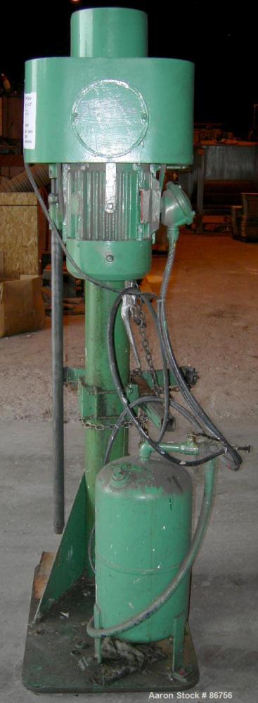 USED: Myers disperser, model 775A10. (1) 2" diameter x 45" long 304 stainless steel shaft with an 8" diameter standard blade. Will center in an approx 32" diameter can. Air over oil lift with an appr...