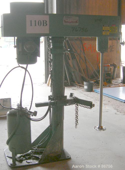 USED: Myers disperser, model 775A10. (1) 2" diameter x 45" long 304 stainless steel shaft with an 8" diameter standard blade. Will center in an approx 32" diameter can. Air over oil lift with an appr...