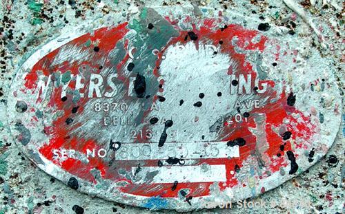 USED: Myers Dissolver, model 800-50. 3" diameter x 58" long stainless steel shaft with 16" diameter sawtooth blade. Will center in an approximate 72" diameter can. 360 degree swing. Manual variable s...