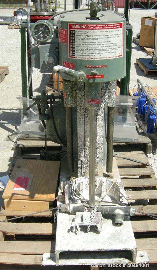 Used Myers Disperser, Model LDA-2. 1 1/4" diameter x 22" long 304 stainless steel shaft with a 3 1/2" diameter 304 stainless steel blade. Will center in an approximate 24" diameter can. Air over oil ...