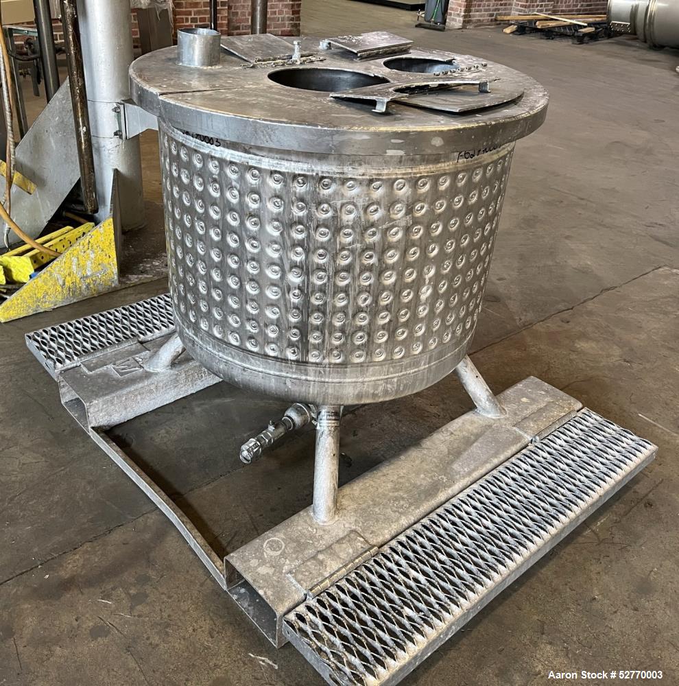 Used Schold Disperser Mixer. Maximum pressure 150 lbs. Speed 400 - 2000 rpm. Schold high pumper, 9" diameter high speed blade. 3" diameter x 46" long shaft, 27" can center. 9-1/2" height from floor, ...