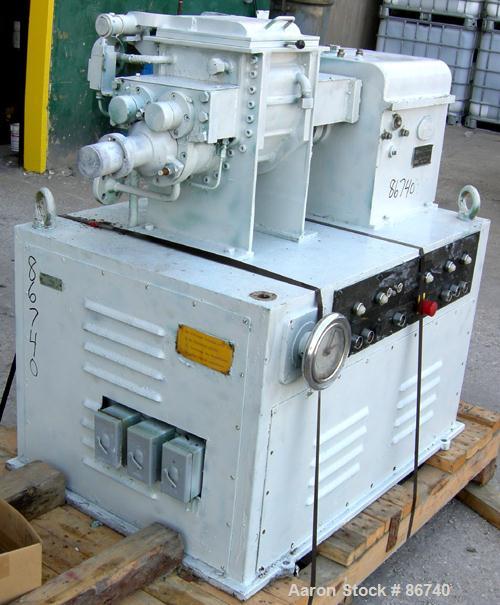Used AMK Mixtruder, Type V1U-4, 1 Gallon Working Capacity