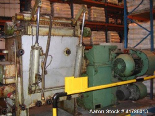 Used AMK Model VIU-630M Line Z-blade Mixer/Extruder, carbon steel jacketed bowl. Capacity 166 gallon (630 liter), 43.3" x 39" x 37.4" (1100 mm x 990 mm x 950 mm) deep with an 11.8" (300 mm) diameter ...