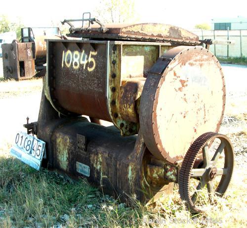 USED: Baker Perkins double arm mixer. Sigma blades, jacketed. Unit iscarbon steel, has 80 psi jacket, hydraulic tilt, no pump or motorfor the hydraulic tilt. Unit comes complete with a 30 hp drive an...