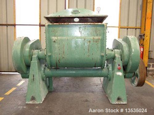 Used Baker Perkins M58 Double Arm Z-Blade Mixer. Mild steel, double jacketed, total capacity 264 gallons (1000 liters), working capacity 198 gallons (750 liters), 35 hp/25 kW, 1460/400 rpm, 220/380V,...