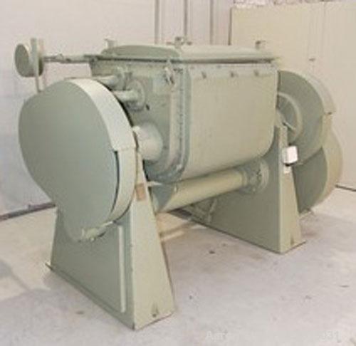 Used Guittard M56 Double Arm Z-Blade Mixer, carbon steel, 92 gallon total capacity, 66 gallon working capacity, double jacketed. CEM motor with gearbox 15 hp, 970 rpm, 220/380V, 50 hz. Tilting lid wi...