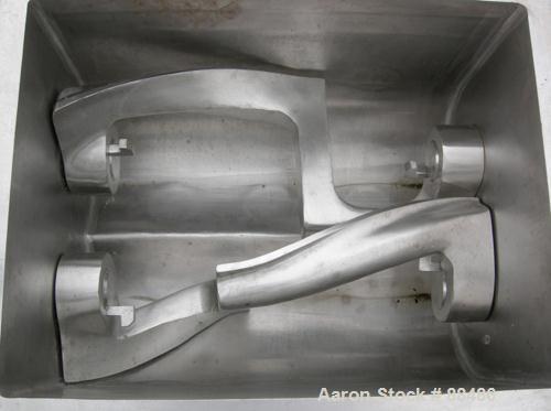 USED: J H Day double arm mixer, 5 gallon working capacity, 7.5 total. 304 stainless steel. Carbon steel jacketed bowl 15-3/4" left to right x 12" front to back x approximately 9-3/4" deep, rated 80 p...