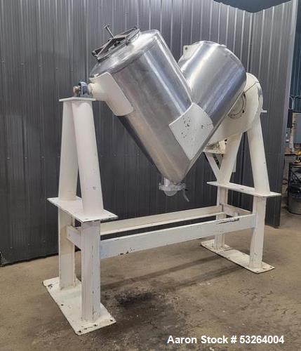 20 Cubic Foot Twin Shell Blender.