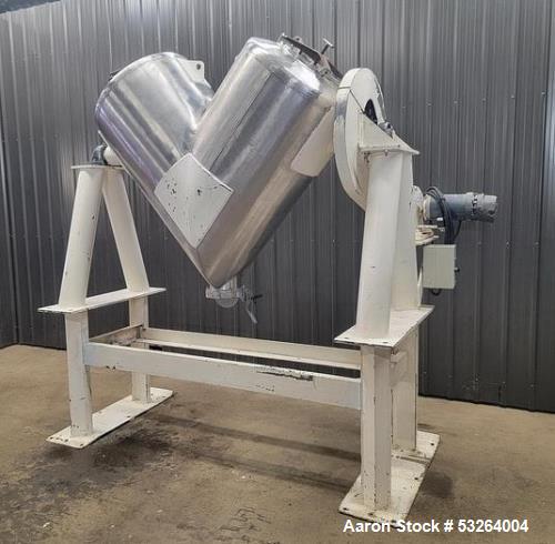 20 Cubic Foot Twin Shell Blender.