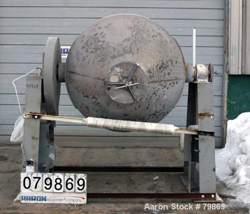 USED: Gemco double cone blender, model Double Cone Blender-Solids. Stainless steel, 40 cubic feet, 60" diameter x 15" straight side x 33" cone x 35" cone. 18" diameter top inlet with bolt down cover,...