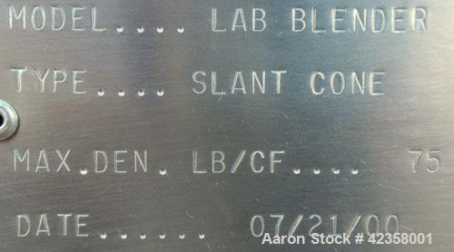 Used Stainless Steel Gemco Lab Size Slant Cone Blender, 4 quart (0.13 cubic fee