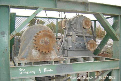 Used Gemco 7' Diameter X 7' Double Cone Batch Blender, Carbon Steel Construction. Approximately 7' diameter and 90" tall. Main shaft is 4" diameter with pillow block bearings. Comes complete with air...