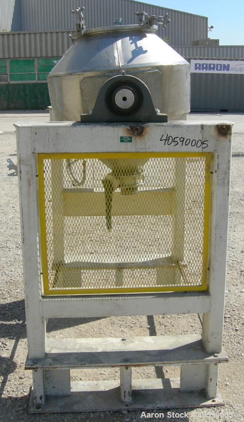Used Gemco Slant Cone Blender, 5 cubic feet working capacity, 316 stainless steel. Maximum material density 265 pounds per cubic foot. Approximately 31 1/2'' diameter x 10'' and 17'' cones. 16'' char...