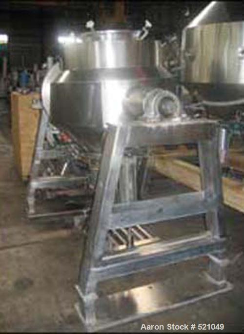 USED: 10 cu ft Gemco slant cone blender, all stainless steelconstruction including bucket, legs and guards. Rated 150#/cu ftmax material density, 18" feed port, 14" discharge with Gemcomaticloader/un...