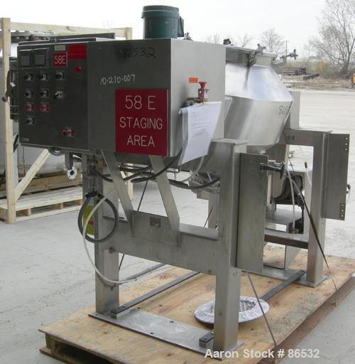 USED: Gemco slant double cone blender, 5 cu ft working capacity, 304 stainless steel. Max material density 70#/cubic foot. Approx 30" diameter x 10" straight side x 12" and 15" cones. 16" diameter to...