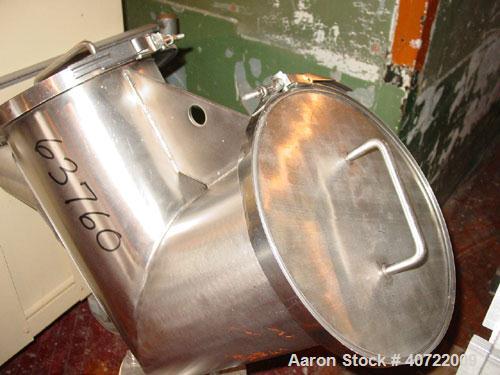 Used Lightnin Twin Shell Blender, 1 cubic foot capacity, stainless steel. Maximum gross weight 260 pounds, tare weight 200 pounds. Intensifier bar and blender each driven by a 1.5 hp, 3/208-230 volt ...