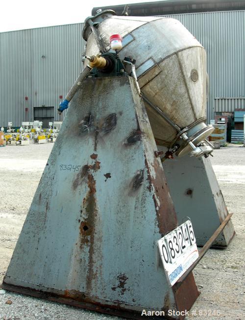 Used National Tank & Manufacturing Double Cone Jacketed Blender, 40 Cubic Feet Working Capacity (59.8 total), 304 Stainless Steel. Stainless steel jacket rated 10 psi. Internal 56" diameter x 19" str...