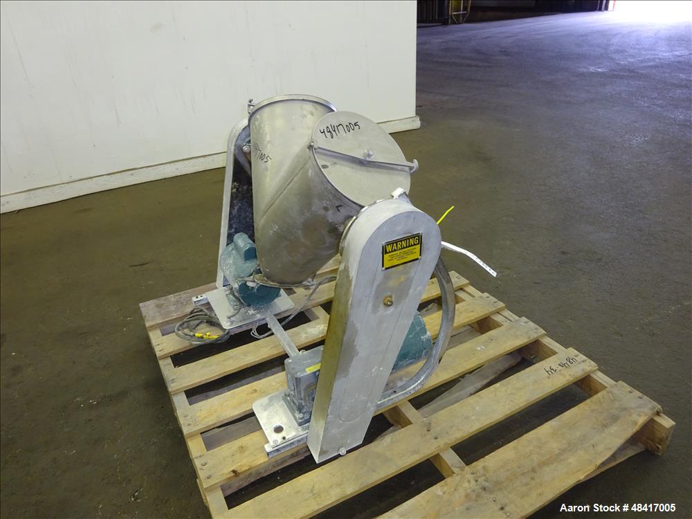 Used Patterson Kelley Twin Shell Blender, 16 Quart Capacity (.52 cubic feet)