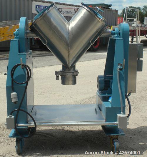 Used Patterson-Kelley Twin Shell Liquid-Solids Blender, 2 cubic feet capacity, 304 stainless steel. 60 Pounds per cubic foot maximum material density. 14’’ Diameter cones. Stainless steel pin intensi...