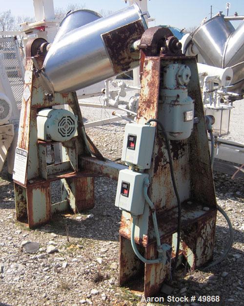 Used Patterson Kelley Twin Shell Dry Blender, 2 Cubic Foot Capacity, 304 Stainless Steel. Maximum material density 75 pounds per cubic foot. (2) 14" top charge ports, no covers. Shell 14" diameter x ...