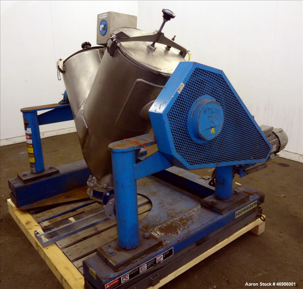 Used Patterson Kelly Twin Shell Cross Flow Blender, 5 Cubic Feet Capacity