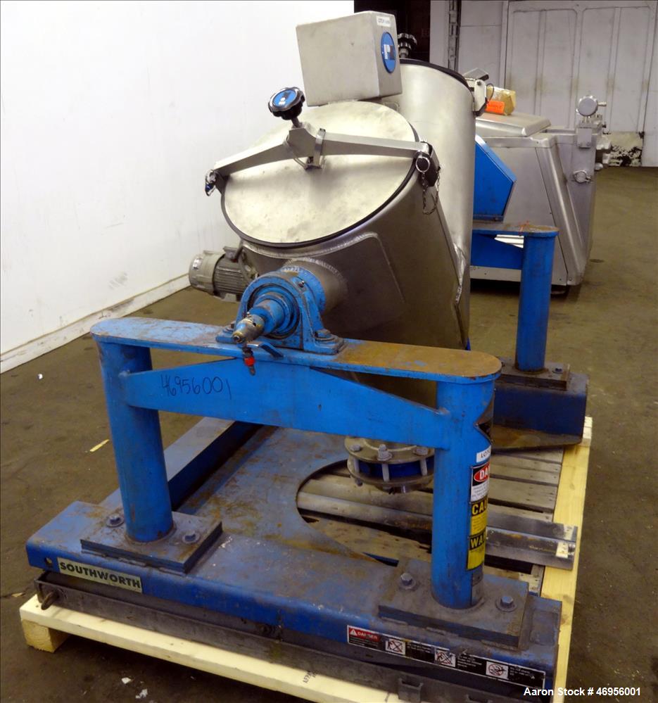Used Patterson Kelly Twin Shell Cross Flow Blender, 5 Cubic Feet Capacity