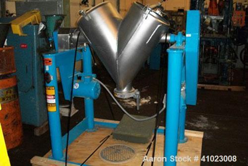 Unused-Patterson Kelley 3 Cubic Foot Crossflow Twin Shell V-Blender. This late model unit features the latest stand and shell design, 3 cubic foot working capacity, stainless steel shell, 290 lbs per...