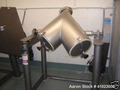 Unused-Patterson Kelley 3 Cubic Foot Crossflow Twin Shell V-Blender. This late model unit features the latest stand and shell design, 3 cubic foot working capacity, stainless steel shell, 290 lbs per...