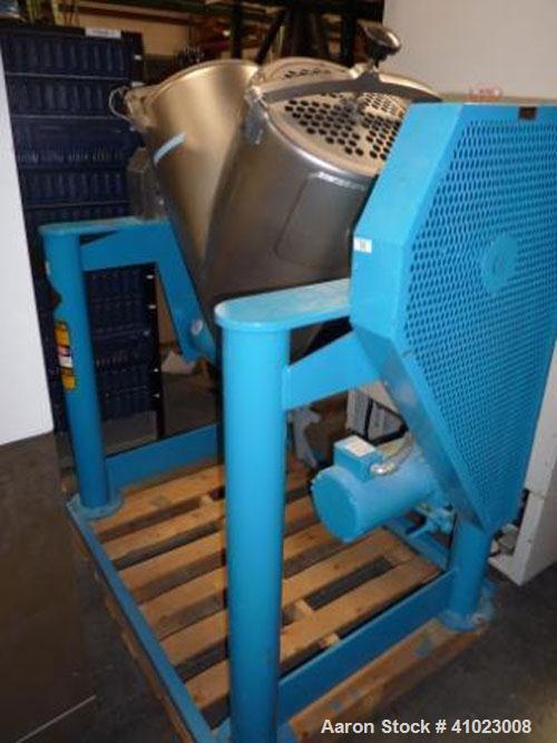 Unused-Patterson Kelley 3 Cubic Foot Crossflow Twin Shell V-Blender. This late model unit features the latest stand and shell design, 3 cubic foot working capacity, stainless steel shell, 290 lbs per...