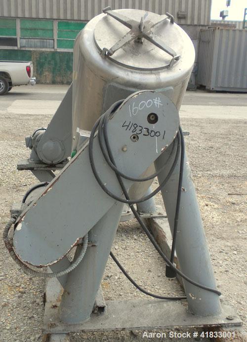 Used Patterson Kelley Twin Shell Liquid Solids Blender, 10 Cubic Feet Capacity, 304 Stainless Steel. 70 pounds a cubic foot maximum material density. 25’’ diameter cones. 316 stainless steel intensif...