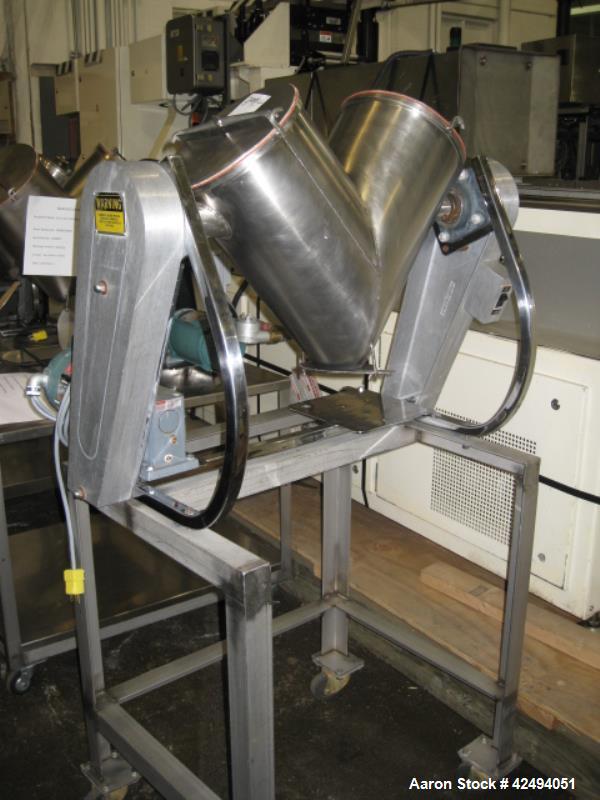 Used Stainless Steel Patterson Kelley 16 quart twin shell blender