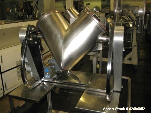 Used Stainless Steel Patterson Kelley 16 quart twin shell blender