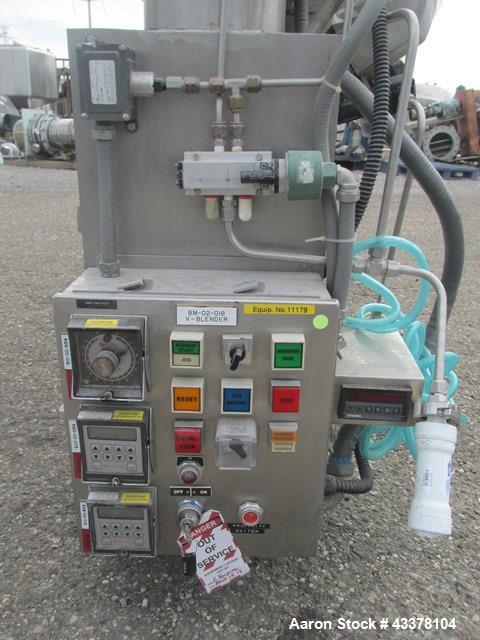 Used Patterson-Kelley 75 Cubic Feet Twin Shell Blender. Stainless steel construction, rated for 50 pounds a cubic foot maximum material density, provision for high speed bar less bar and internals dr...