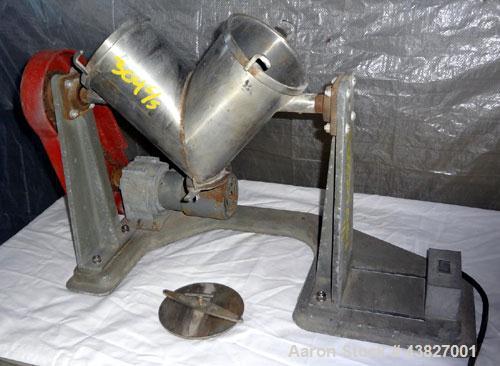 Used Stainless Steel Patterson Kelley Twin Shell Dry Blender, 4 Quart Capacity (0.16 Cubic Feet)