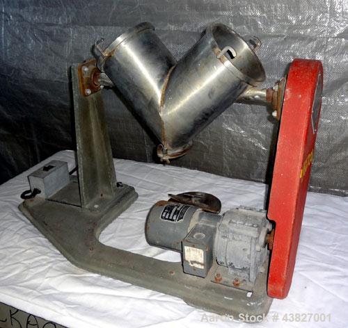 Used Stainless Steel Patterson Kelley Twin Shell Dry Blender, 4 Quart Capacity (0.16 Cubic Feet)