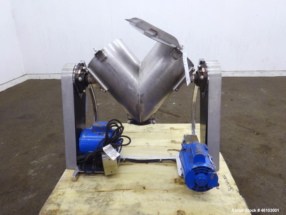 Used Patterson Kelley Twin Shell Dry Blender, 16 Quart Capacity (0.52 Cubic feet), 304 Stainless Steel. Maximum material density 200 pounds per cubic foot. (2) 9-1/4" Diameter charge ports with quick...