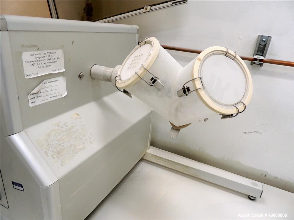 Used Patterson-Kelley Blend Master Lab V-Blender, 2 Quart Capacity