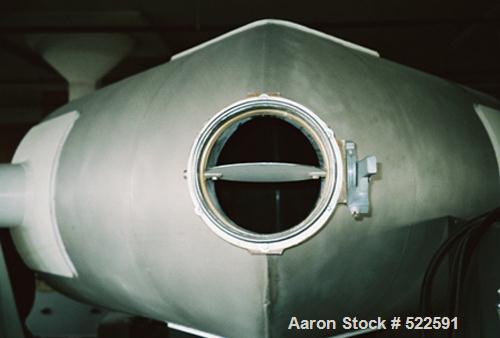 USED: Patterson Kelley twin shell blender, stainless steel construction on product contact surfaces. Maximum material density is 55 lbs/cubic foot. Quick release access covers, manual butterfly valve...