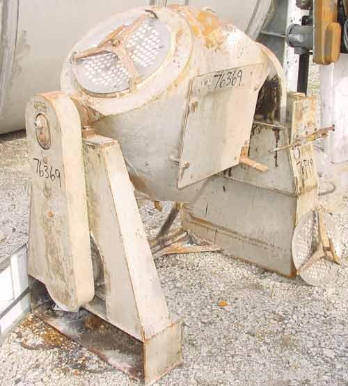 USED: Patterson Kelley twin shell liquid-solids blender, 2 cu ftcapacity, 316 stainless steel. Carbon steel jacket rated 30 psi at350 deg F. Max material density 85 pounds per cubic foot. Liquid soli...