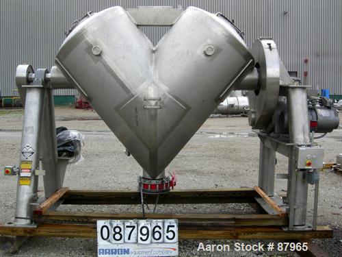 Used Patterson Kelly Twin Shell Liquid Solids Blender, 40 Cubic Feet Capacity, 304 Stainless Steel. Maximum material density 65 pounds per cubic foot. (2) 17-1/2" diameter charge ports with quick rel...