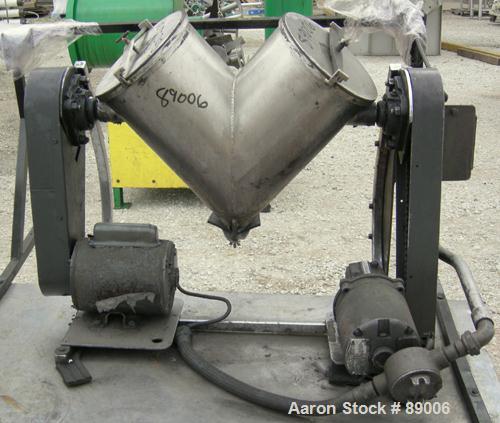 USED: Patterson Kelley twin shell blender, 16 quart capacity (.52 cubic feet), 304 stainless steel. Max material density approximately 325 pounds per cubic foot. (2) 9" diameter charge ports with qui...