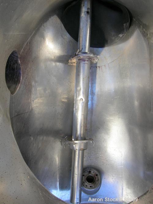 USED: Patterson Kelley twin shell blender, 20 cubic foot capacity, 304 stainless steel. Max material density 105 pounds per cubic foot. (2) 18" diameter charge ports with quick release covers. Shell ...