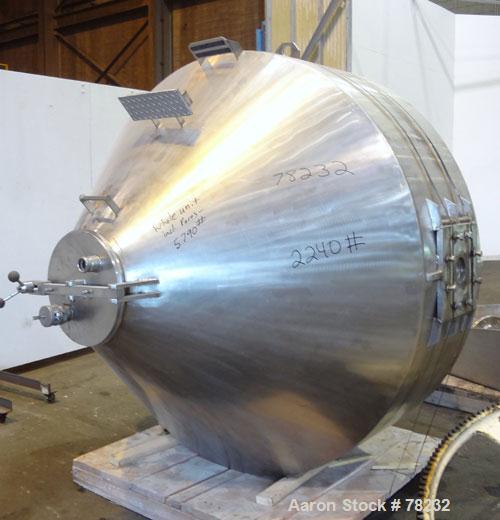 Used Paul O Abbe Double Cone Blender, Model 84RCB, 114 Cubic Feet Working Capacity, 304 Stainless Steel. 6'6" Diameter x 2'3" straight side x4' and 4'5" cones, 16" diameter top port with hinged cover...